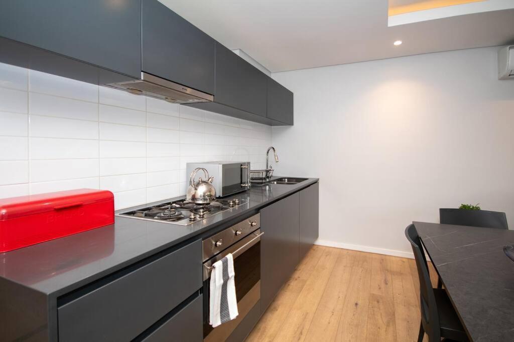 Modern 1 Bedroom Apartment, Pool Nineons Apartment *
